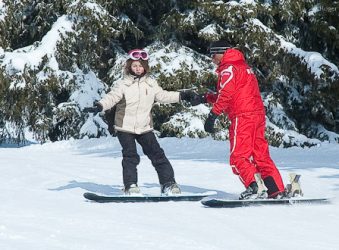 Snowboarder private lesson with ESF instructor