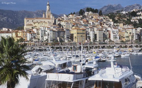 Menton port