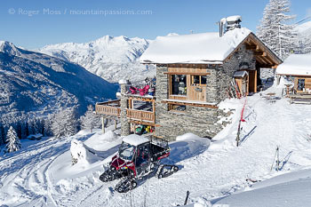 Overview of Les Marquises mountain restaurant at Sainte Foy Tarentaise, showing panoramic views.