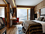 Hotel and Spa Au Couer du Village, La Clusaz, typical room.