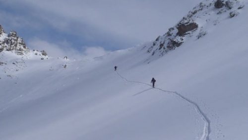 Skiing up to the Col Freissinous