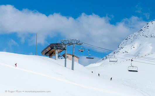 The Frêne high-speed chairlift drops skiers just above the Col de La Madeleine.