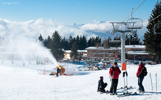 Snow-making on beginners area, Chamrousse