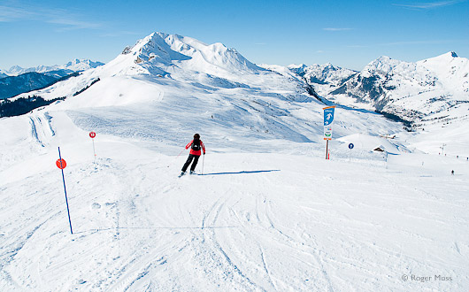 Skier in the Vallée du Maroly, Le Grand Bornand