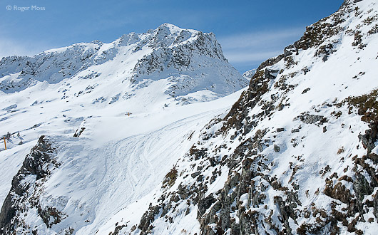 Badette - an exhilarating, Red-graded plunge above Aulian 1730, Luz Ardiden.