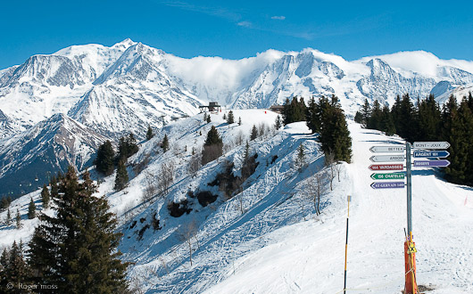 Saint Gervais ski area with signposting
