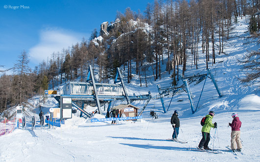The Cote Chevalier chairlift has been replaced by a high-speed six-seater, which hauls skiers smoothly to a snowpark, boardercross and more, Serre Chevalier
