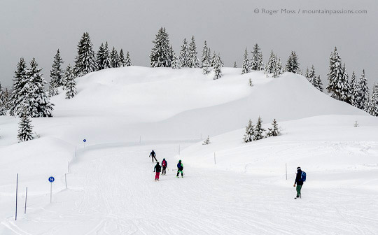 Portet blue piste between Samoëns and Flaine, Grand Massif, French Alps