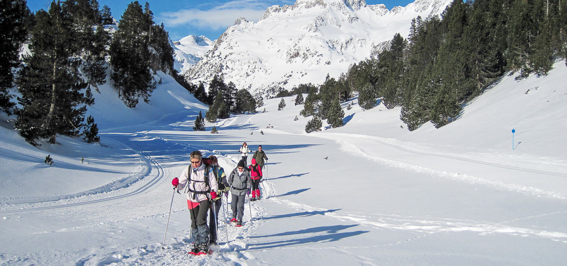 Guided snowshoe walking in the French Pyrenees