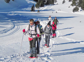 Guided snowshoe walk in the French Pyrenees