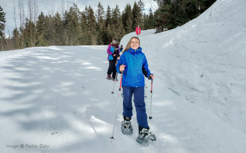 Family snowshoe walk in Areches-Beaufort, French Alps