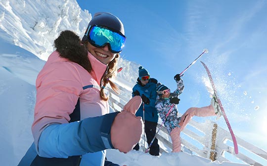 Skiing family - Auris-en-Oisans